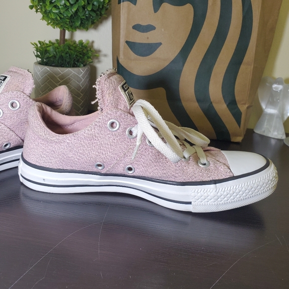 Pink Converse - Picture 2 of 8